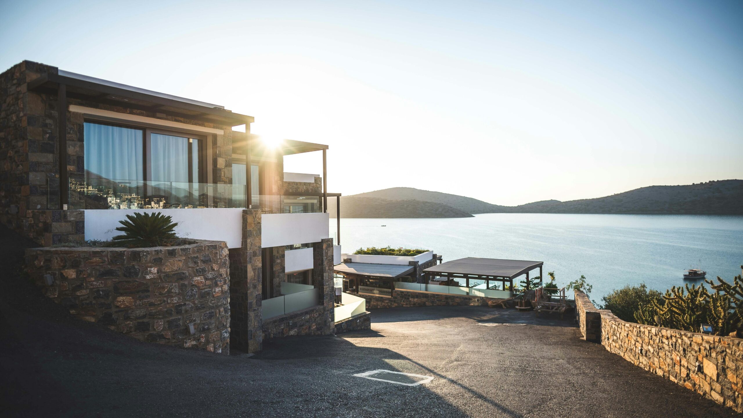 The Best Ways to Save Money on Home Repairs and Renovations